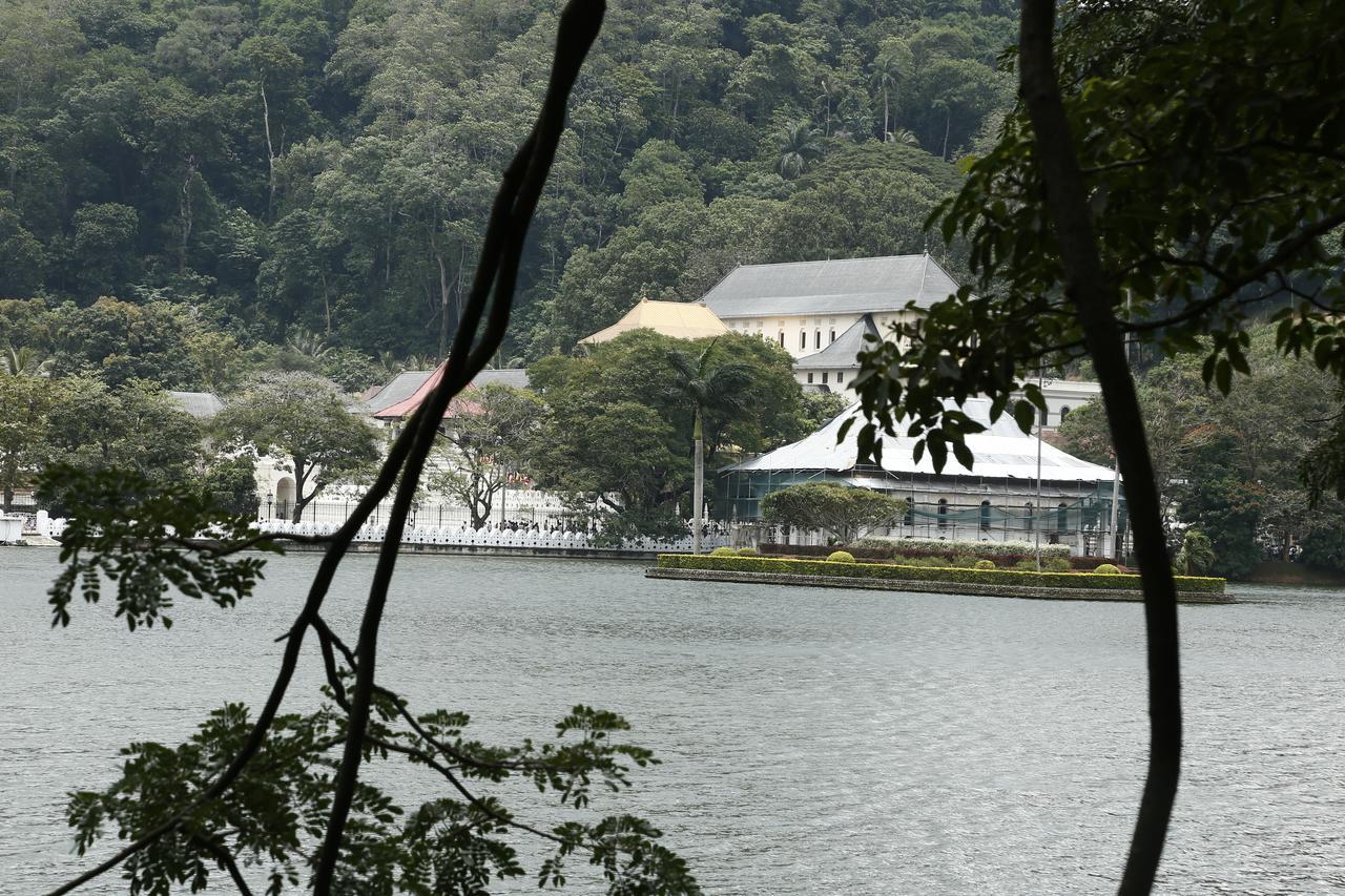 Cirute' Talwatte, Kandy Extérieur photo